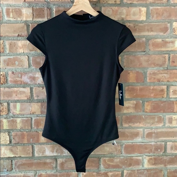 Lulus Tops - LuLu’s black short sleeve body suit